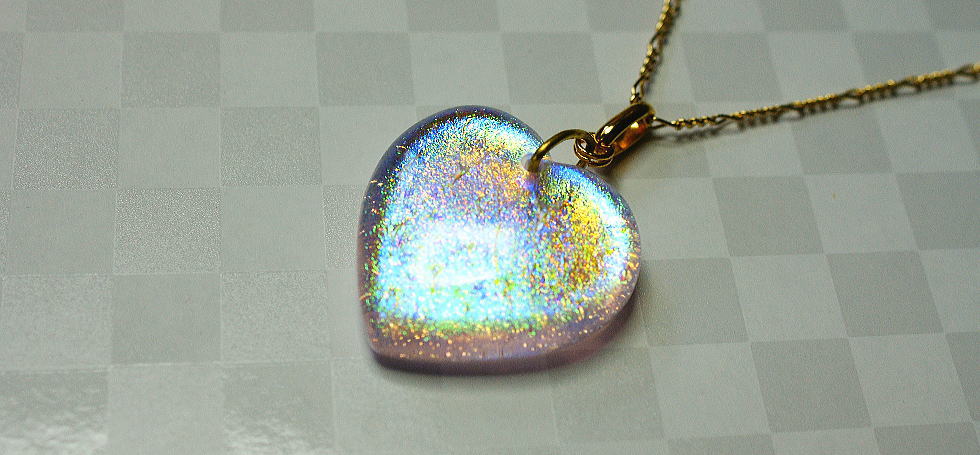 Finest dichroic heart