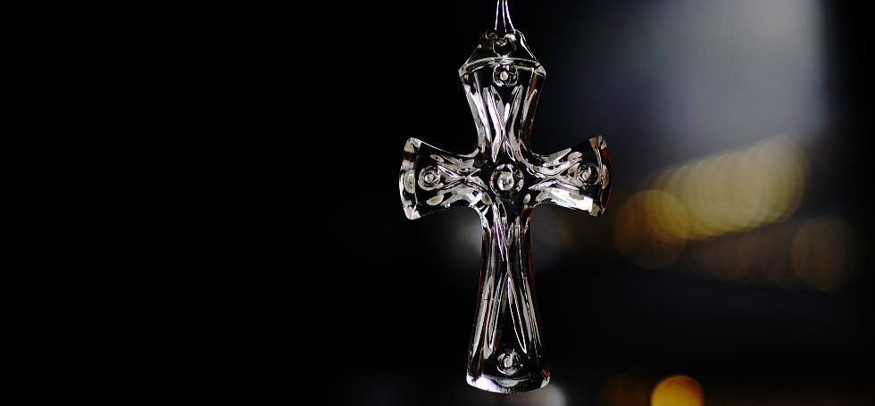 SAINT CRYSTAL CROSS