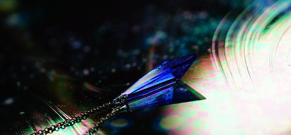 Blue triangle crystal